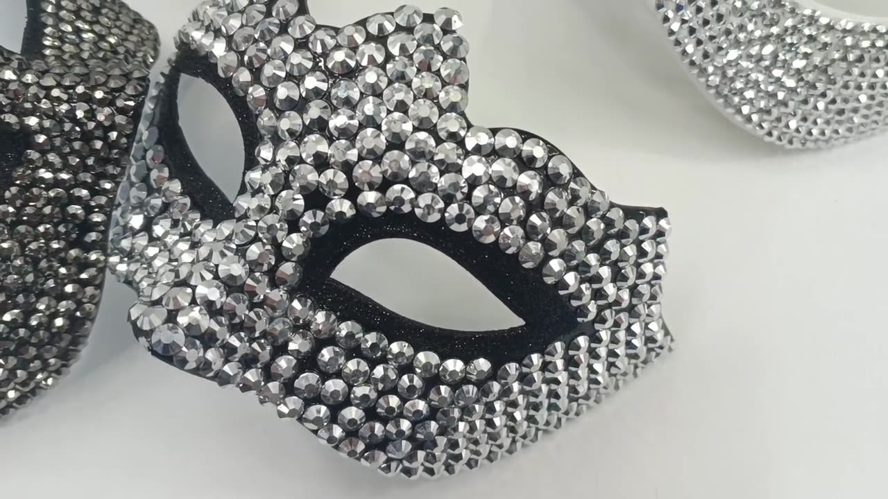 New high-grade diamond set half Face masquerade ball European and American fashion trend rhinestone Face mask